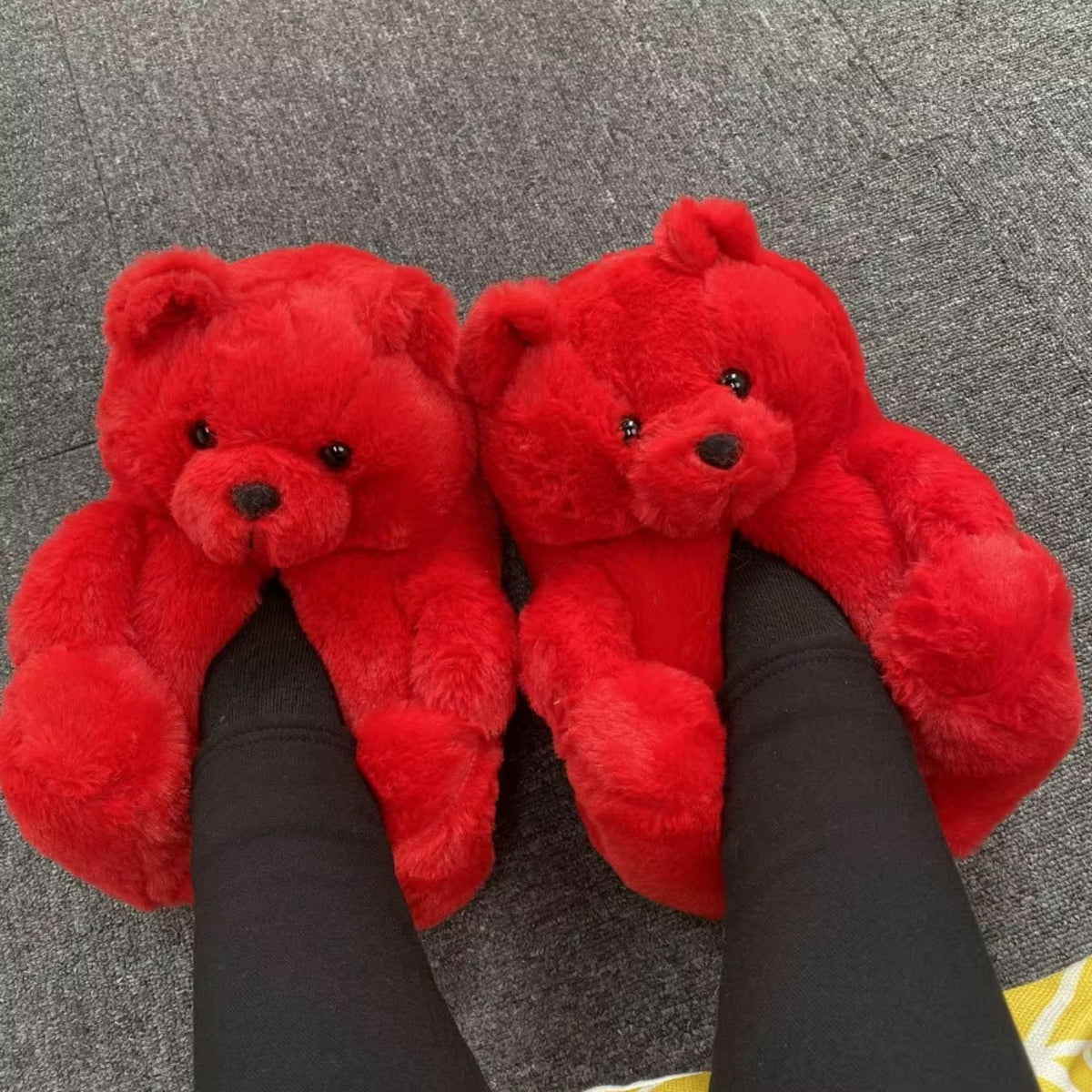 Vörös teddy macis női mamusz