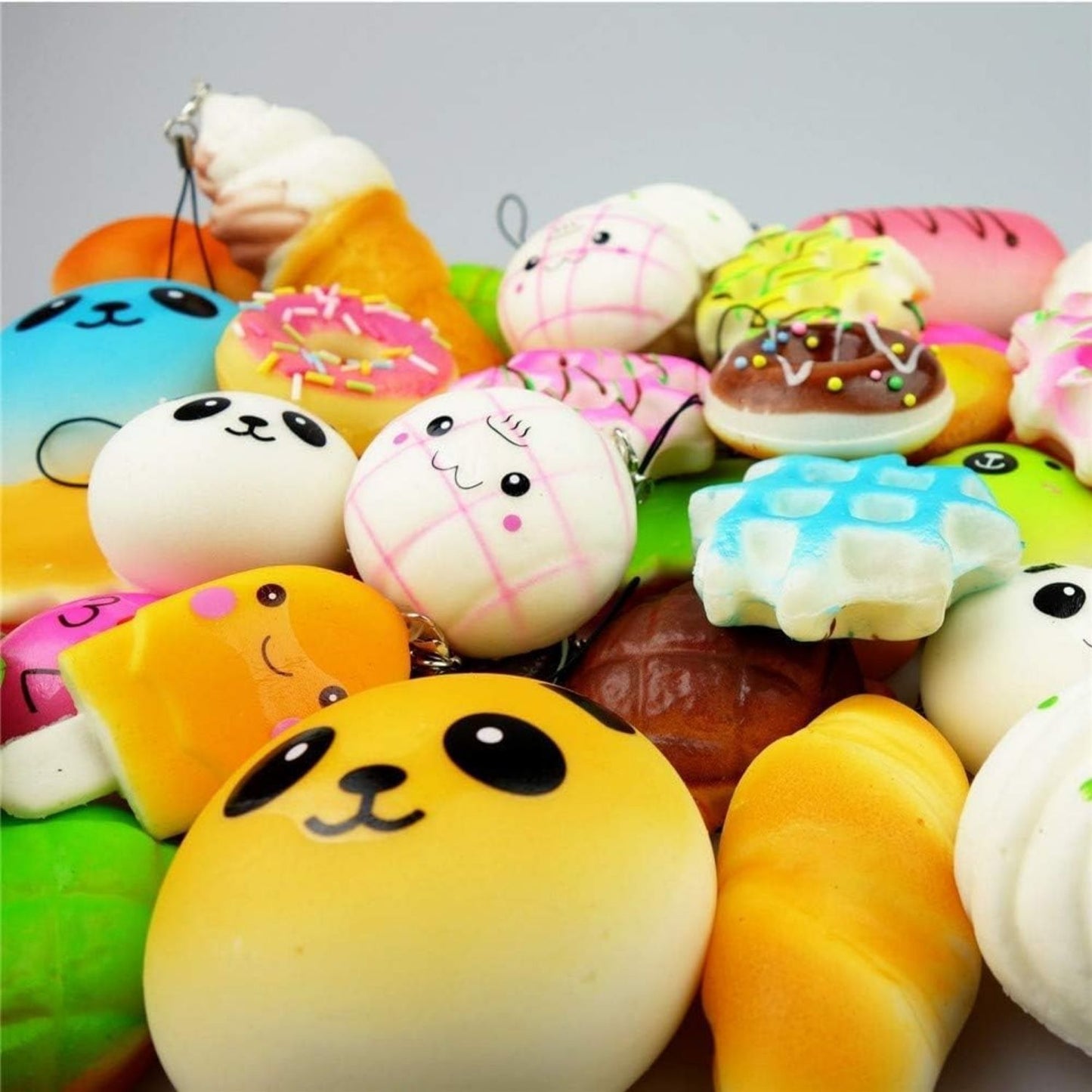 Squishy 30 db-os Stresszoldó Plüssfigura Csomag - Kulcstartóra, Táskára Rögzíthető