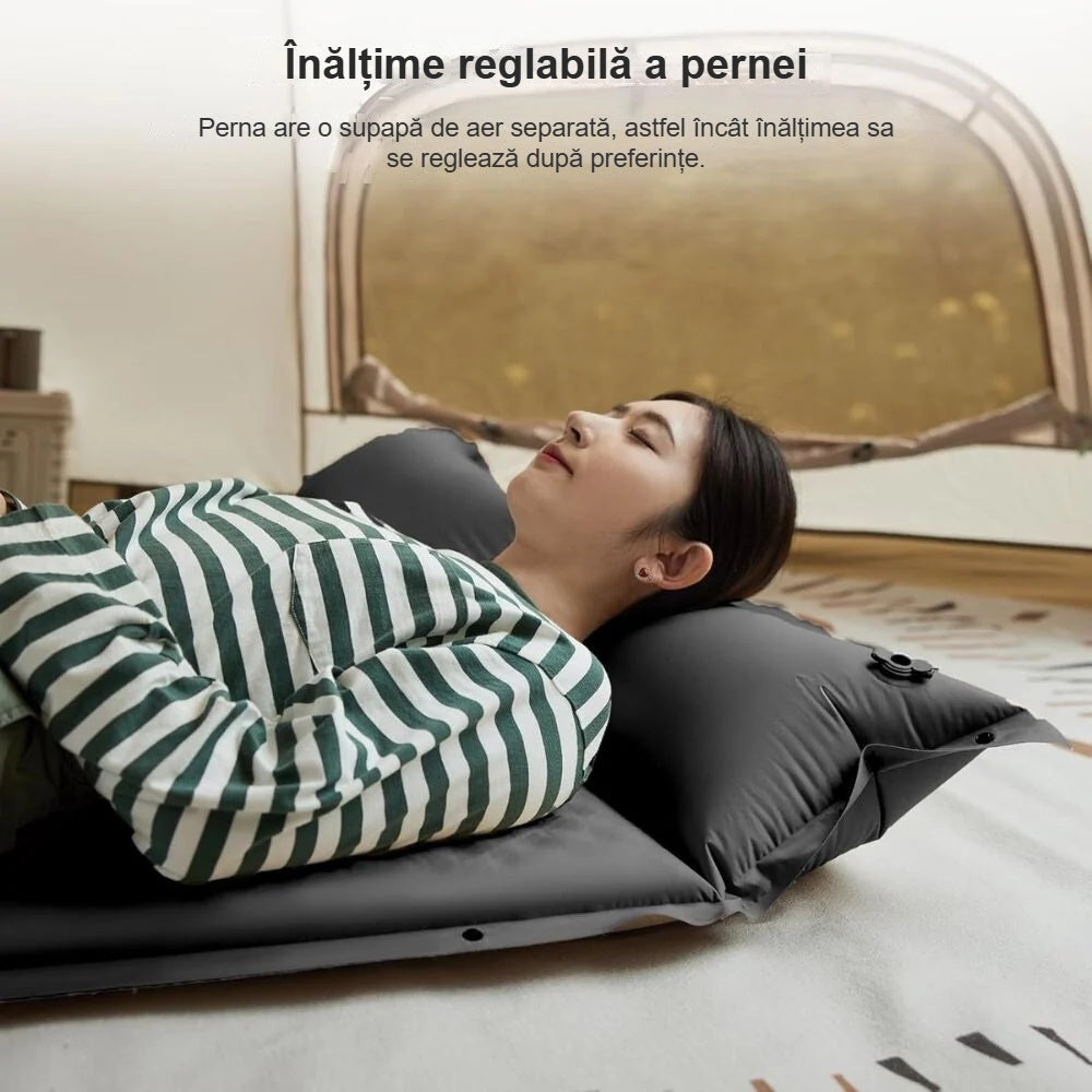 Saltea de camping cu pernă reglabilă pe înălțime, femeie întinsă în cort