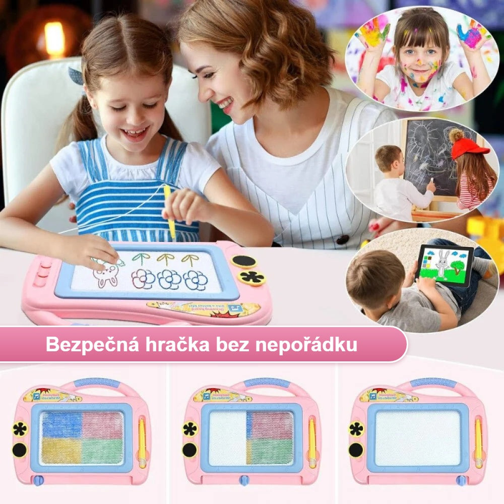 Děti kreslí na magnetické tabulce bez barev a nepořádku