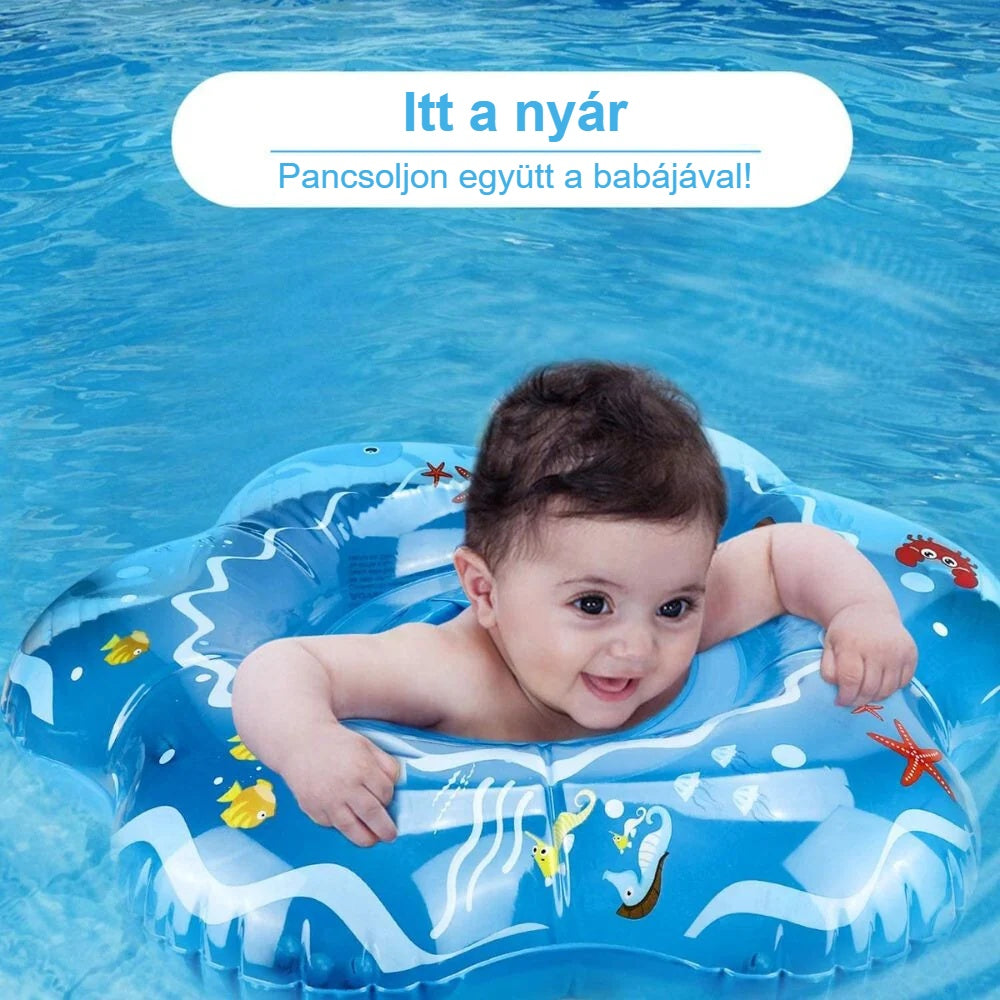 Kisbaba az ülős úszógumiban, nyári hangulatú felirattal