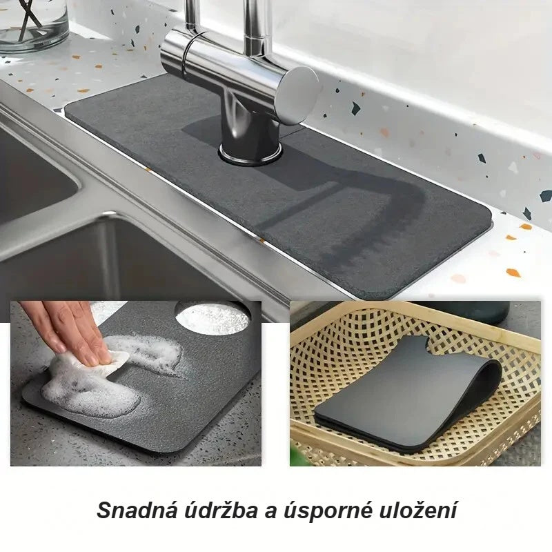 Podložka pod baterii u dřezu, při čištění a srolovaná při uložení