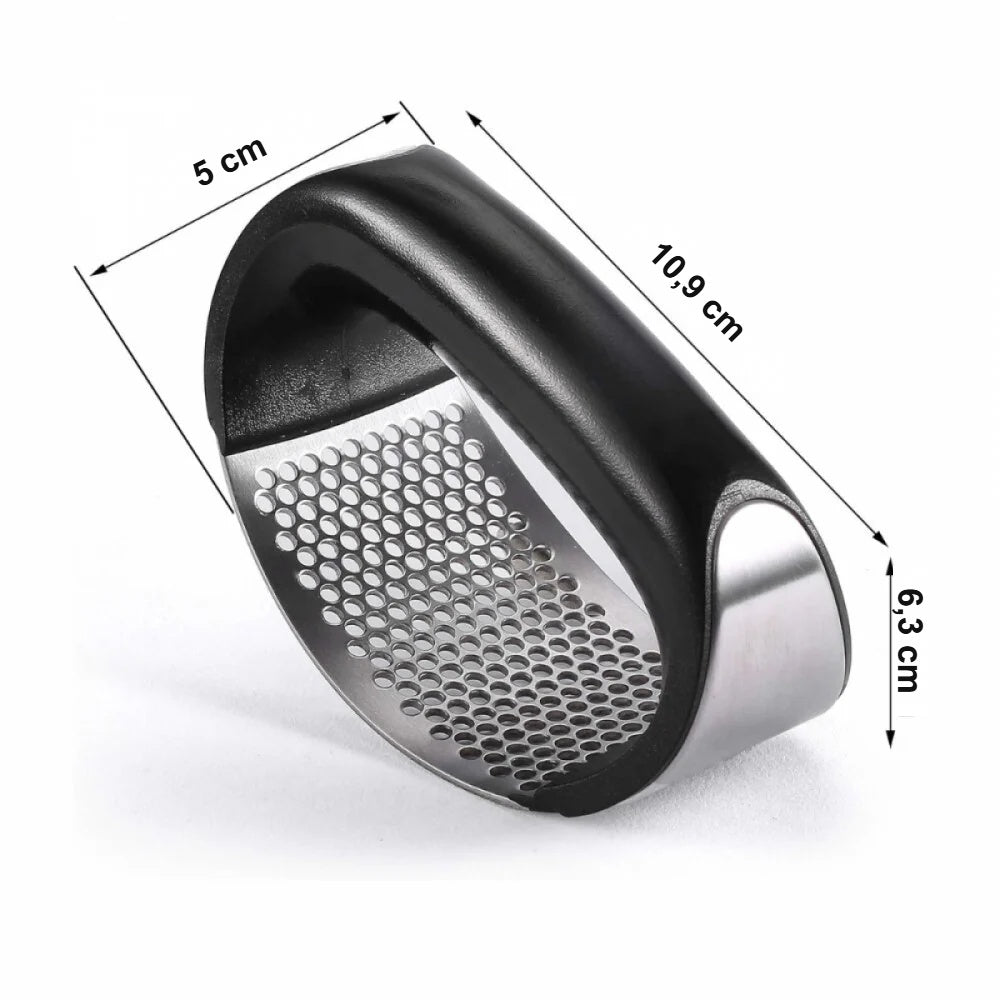 Rozmery lisu na cesnak: 5 × 10,9 × 6,3 cm