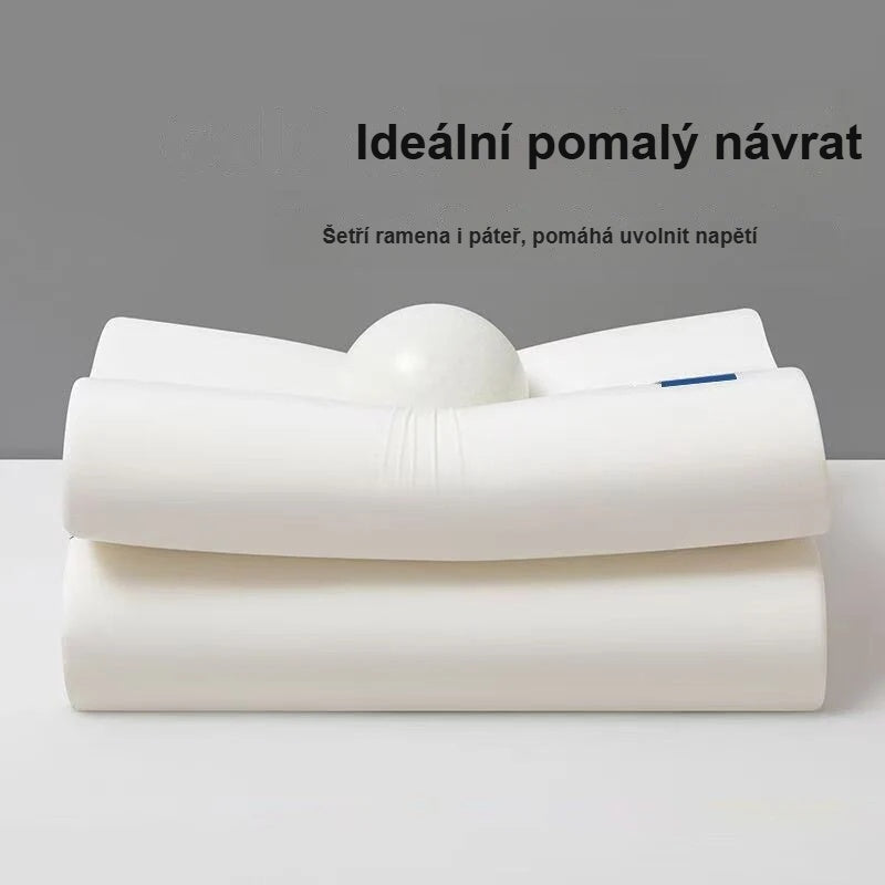 Polštář z paměťové pěny s pomalým návratem, povrch promáčknutý koulí