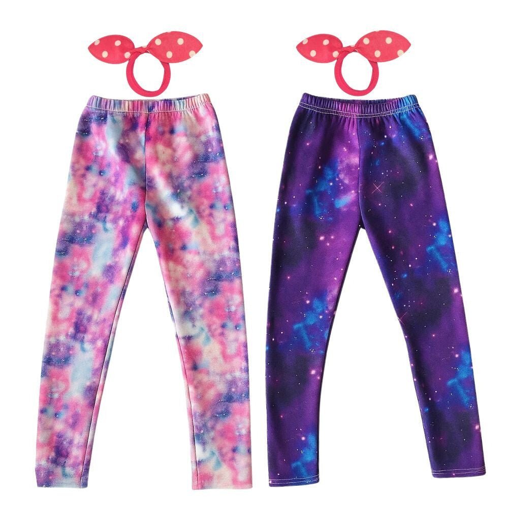 Galaxy-Motiv Fleecegefütterte Winter-Kinderleggings – 2 Thermohosen + 2 Haargummis
